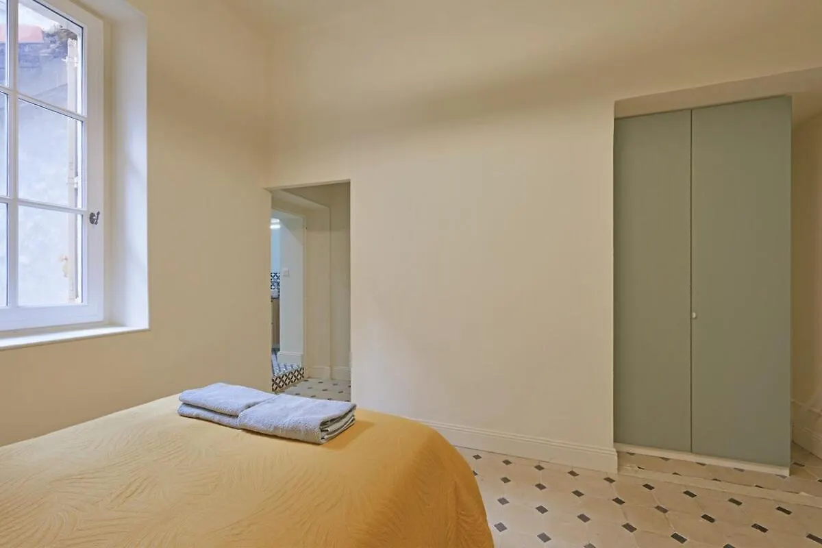 L'Elegant De Raspail, Spacieux Et Raffine 아비뇽